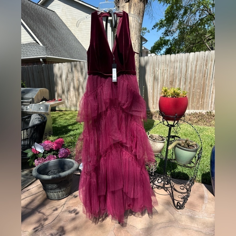 New REVOLVE / BCBGMAXAZRIA Velvet Ruffle Gown in Cabernet Size medium - Picture 4 of 17